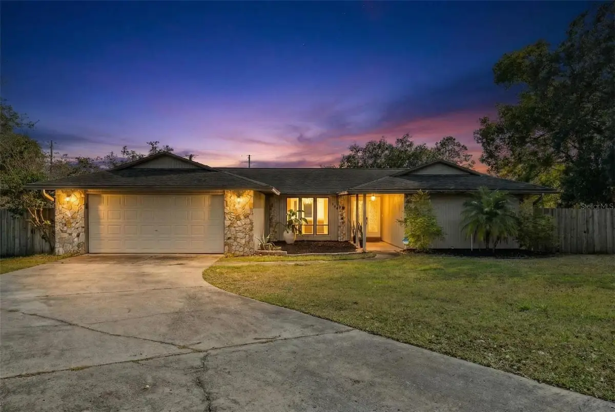 120 E Cumberland Circle, Longwood, FL 32779 - #1