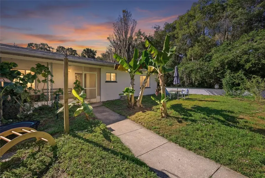 280 Palm Court, Umatilla, FL 32784 - Image #3