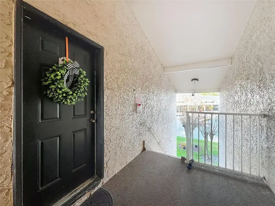 185 N Pearl Lake Causeway #210, Altamonte Springs, FL 32714 - Image #2