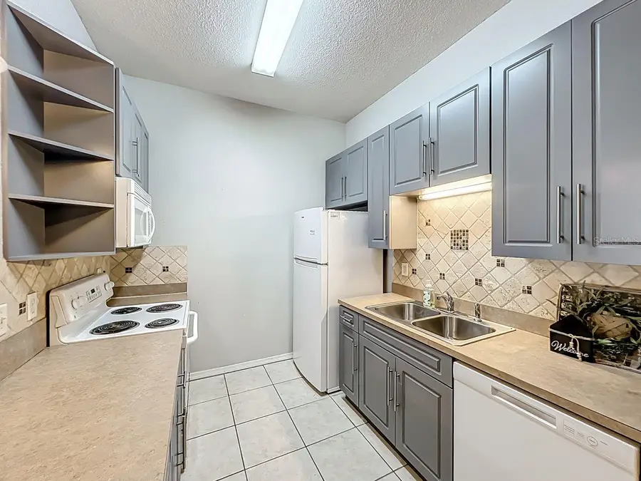 185 N Pearl Lake Causeway #210, Altamonte Springs, FL 32714 - Image #3