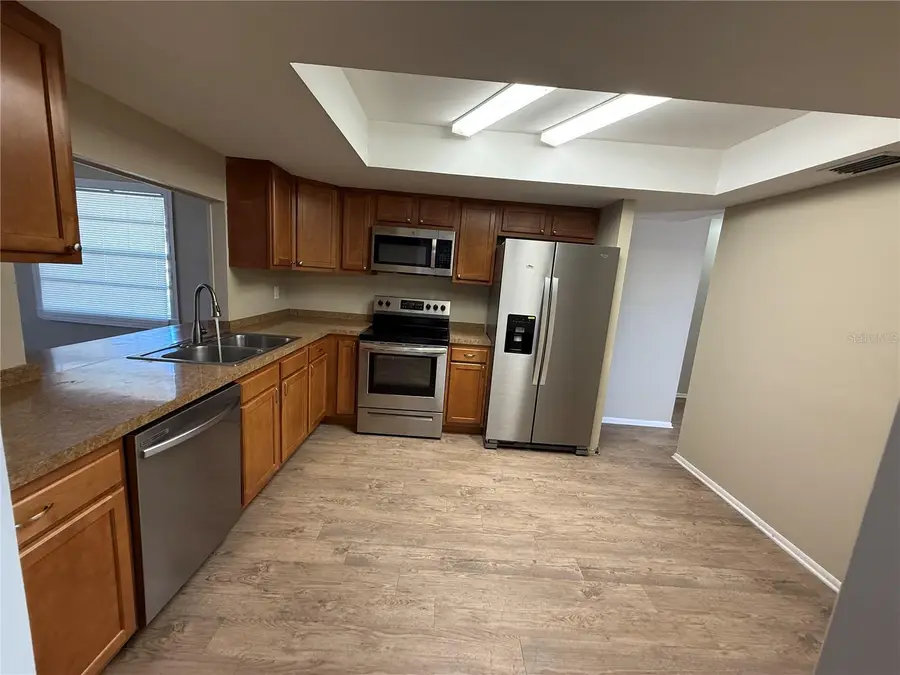 3218 Oxford Drive W, Bradenton, FL 34205 - Image #2