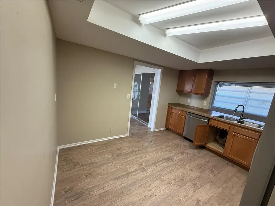 3218 Oxford Drive W, Bradenton, FL 34205 - Image #3