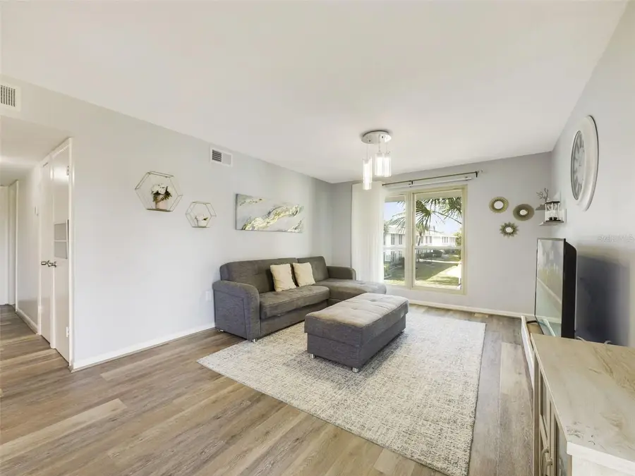 1935 Conway Road #5, Orlando, FL 32812 - Image #3