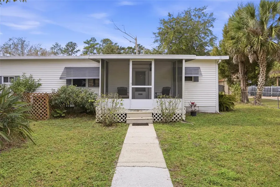 56413 Maple Road, Astor, FL 32102 - Image #2