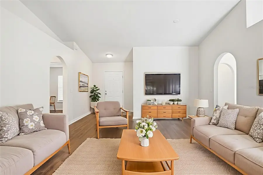 914 Stallion Way, Valrico, FL 33594 - Image #3