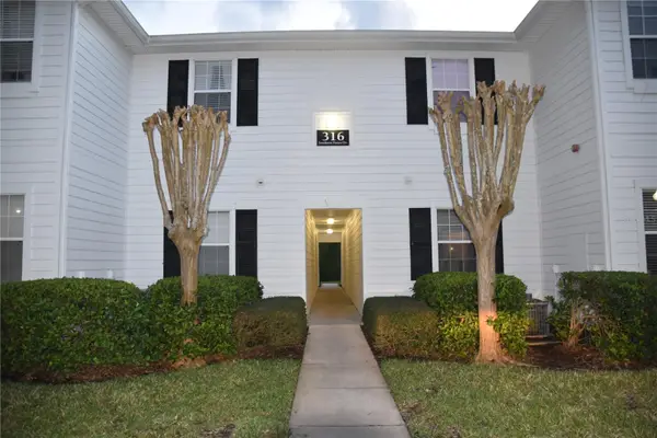 316 Southern Pecan Circle #205, WINTER GARDEN, FL 34787