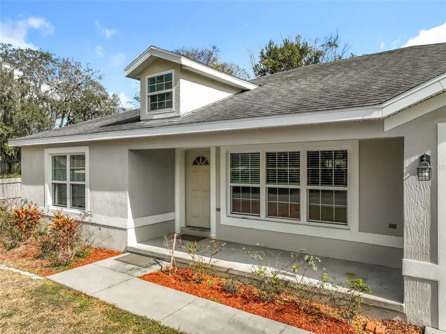 608 Masters Avenue, Wildwood, FL 34785 - Image #3