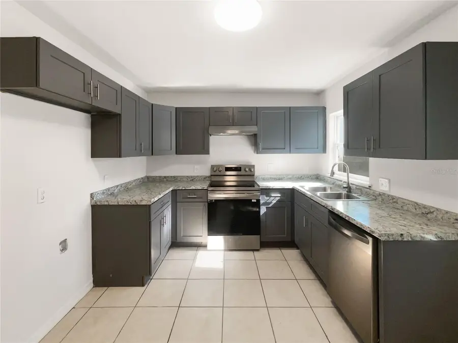 3017 E Idlewild Avenue, Tampa, FL 33610 - Image #2