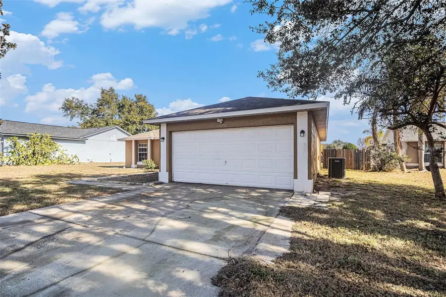 11732 Crescent Pines Boulevard, Clermont, FL 34711 - Image #2