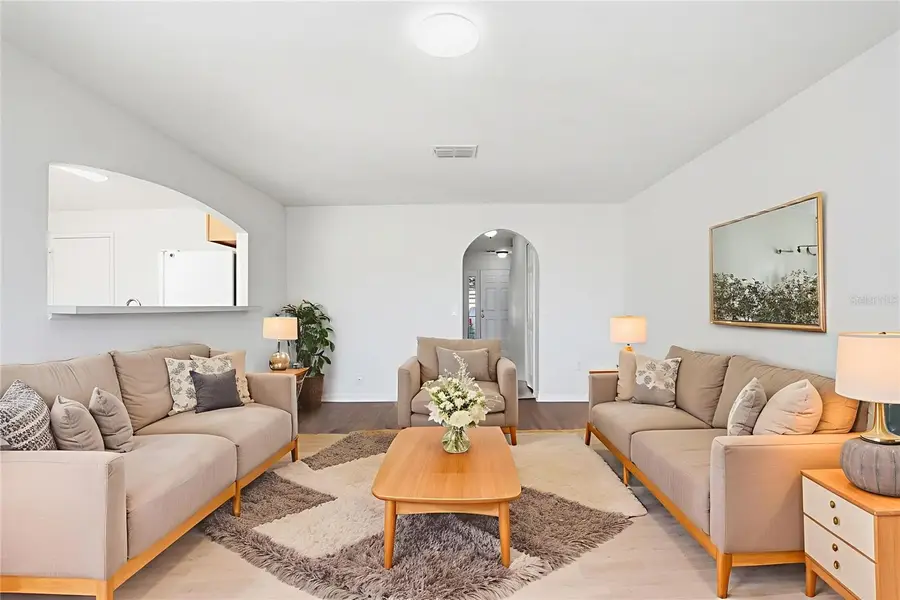 1046 Brenton Leaf Drive, Ruskin, FL 33570 - Image #2