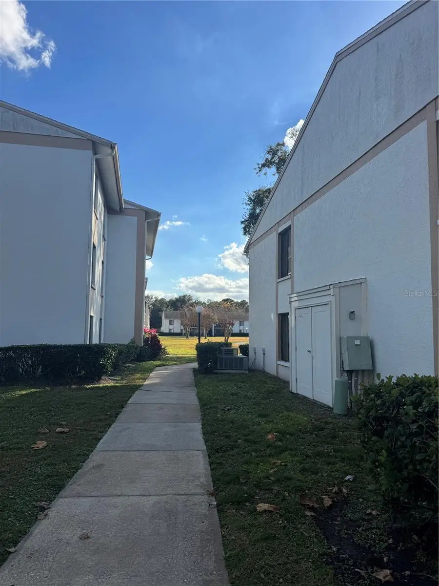 8213 Sun Spring Circle #61, Orlando, FL 32825 - Image #2