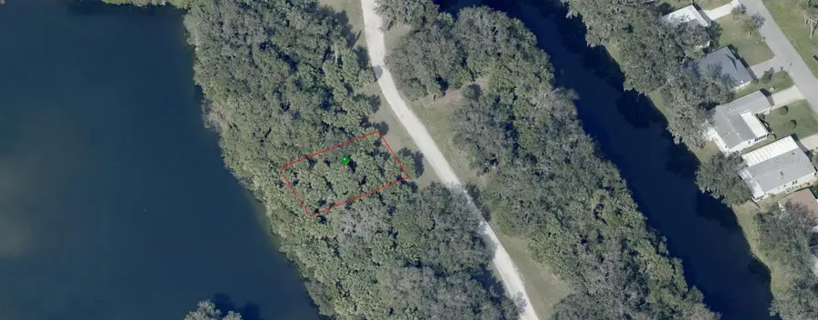 566 Sioux Boulevard, Oak Hill, FL 32759 - Image #3