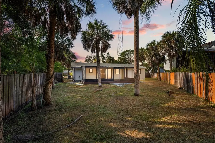 10395 San Martin Boulevard Ne, Saint Petersburg, FL 33702 - Image #3