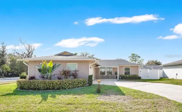 400 Shady Banks Road, ALTAMONTE SPRINGS, FL 32714