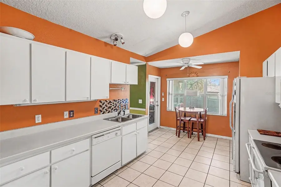 10258 Joanies Run, Leesburg, FL 34788 - #3