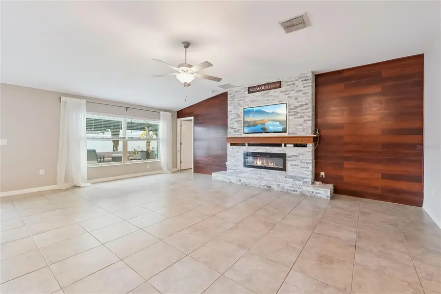 7419 Pearly Everlasting Avenue, Tampa, FL 33619 - Image #2