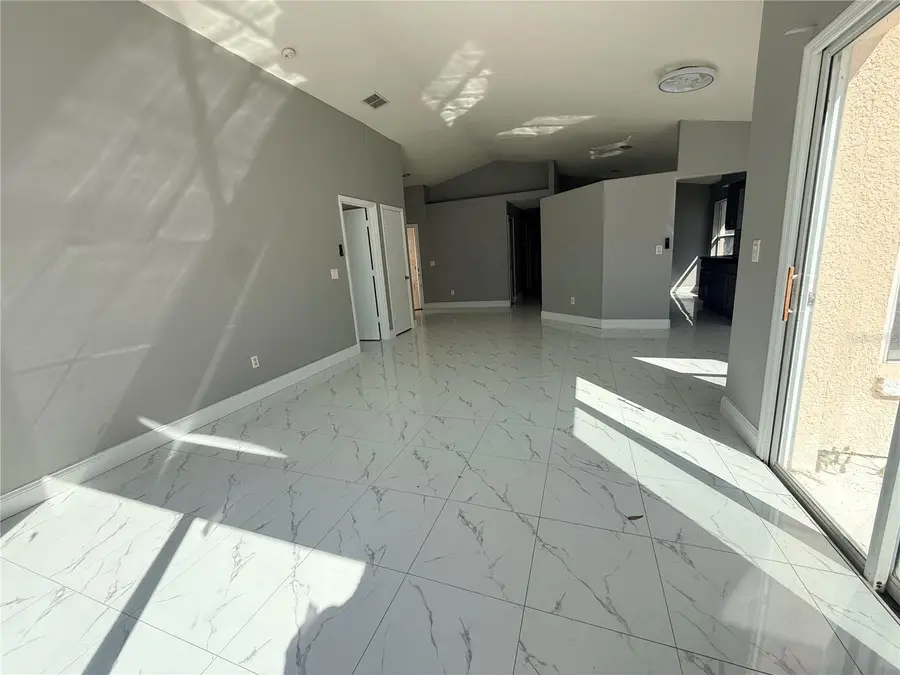 1104 Sail Creek Drive, Orlando, FL 32824 - Image #2