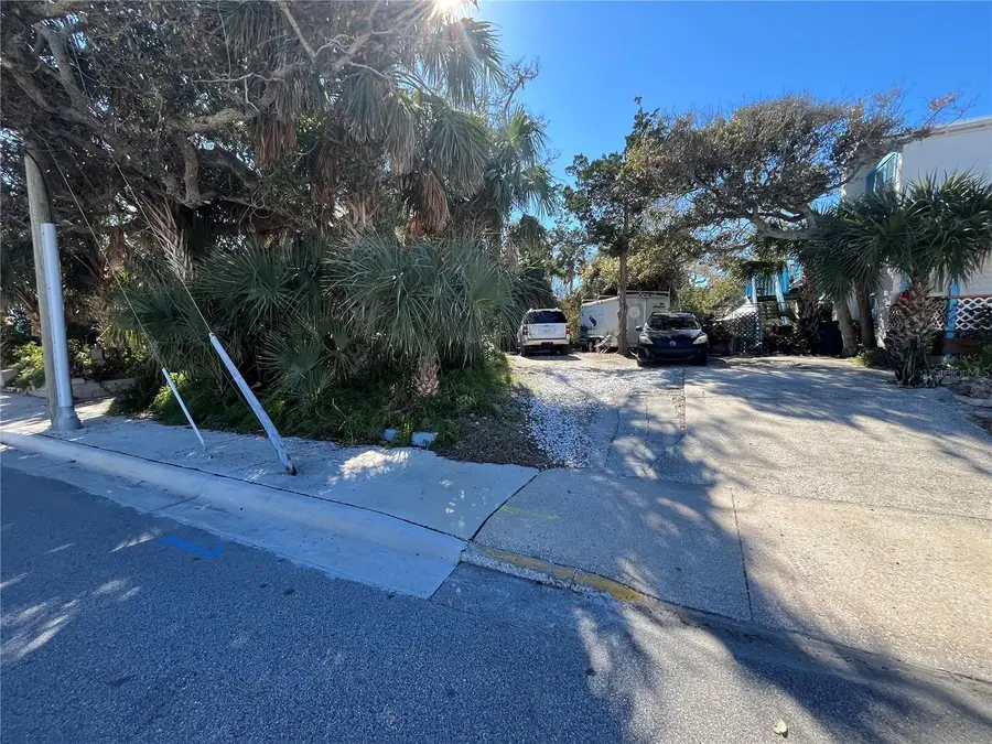 N Hollywood Avenue, Daytona Beach, FL 32118 - Image #2