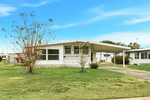 1125 Elkhart Circle, TAVARES, FL 32778