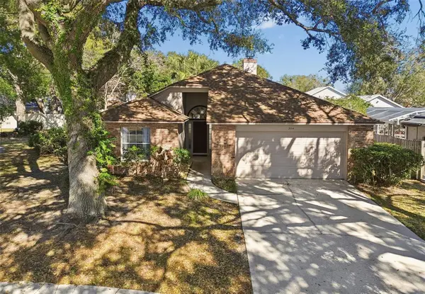 304 Sterling Lake Drive, OCOEE, FL 34761