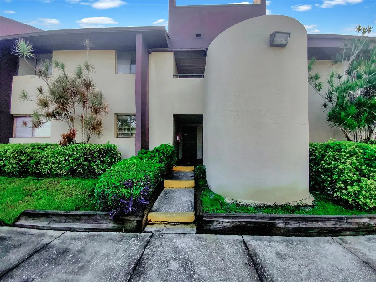 705 S Village Drive N #205, Saint Petersburg, FL 33716 - Image #1