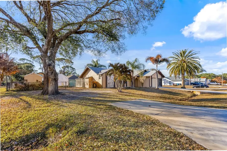 100 Seahorse Circle Se, Palm Bay, FL 32909 - #2