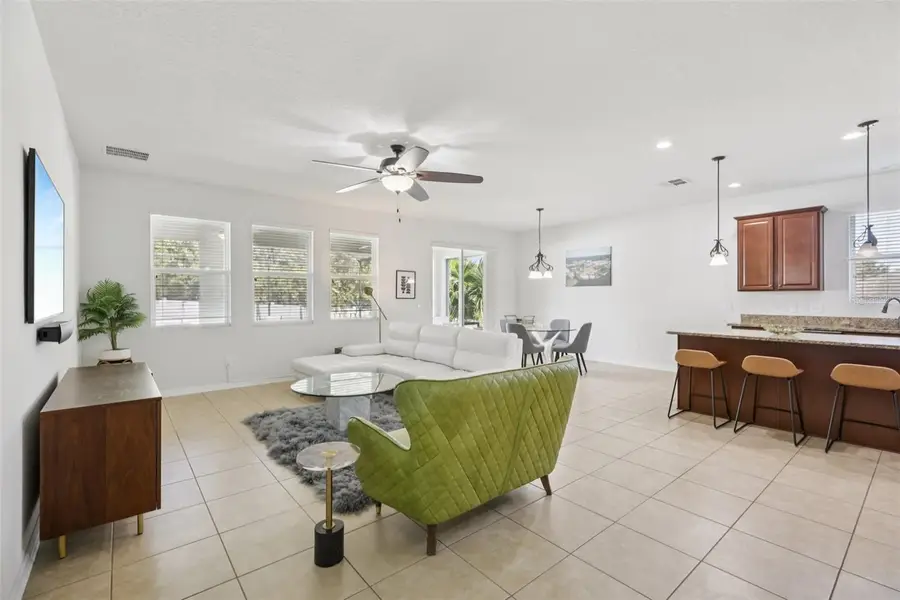 3207 Zander Drive, Grand Island, FL 32735 - #3