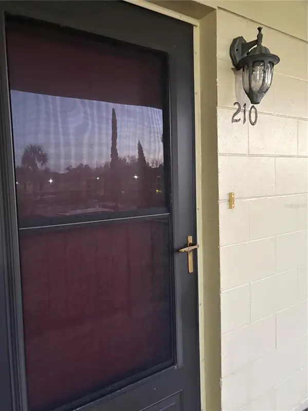 5505 Hernandes Drive #210, ORLANDO, FL 32808