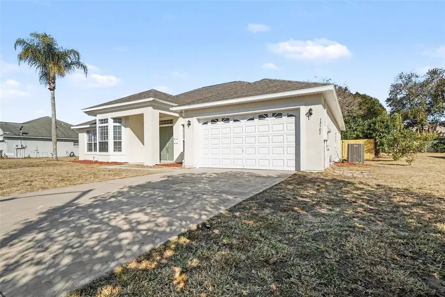 13107 Glenview Lane, Grand Island, FL 32735 - #3