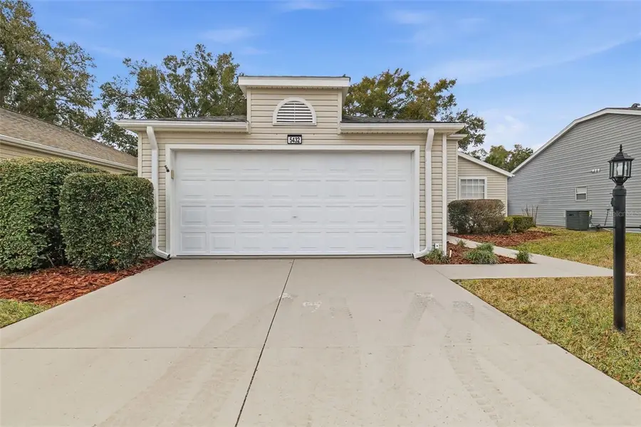 5432 Astor Street, Leesburg, FL 34748 - #2