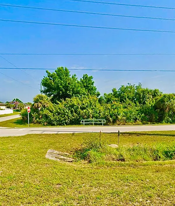 12122 N Access Road, PORT CHARLOTTE, FL 33981