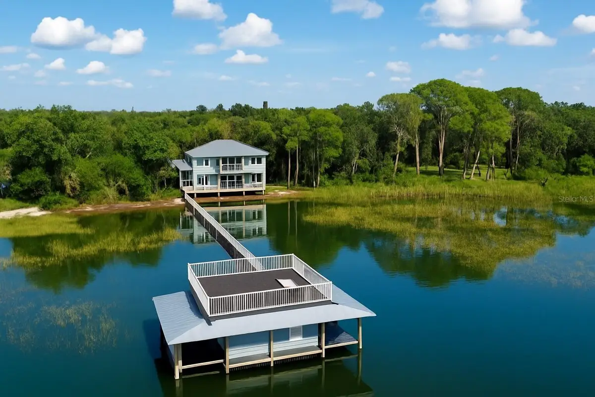 424 Lake Mirror Drive, Lake Placid, FL 33852 - Image #1