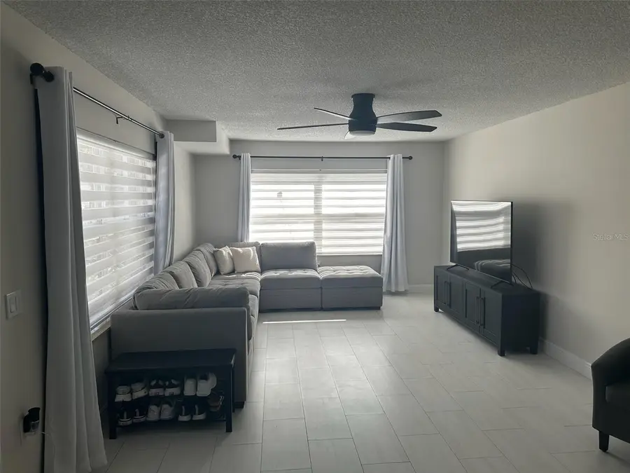 39 Essex Court #B, Royal Palm Beach, FL 33411 - #3