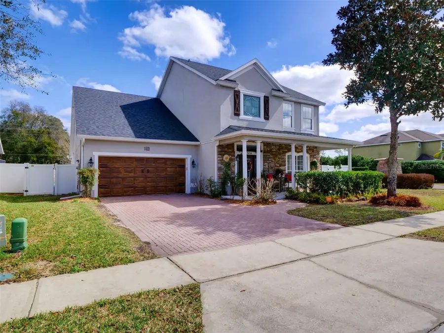 1450 Merion Drive, Mount Dora, FL 32757 - #2