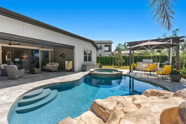 10588 Royal Cypress Way, ORLANDO, FL 32836