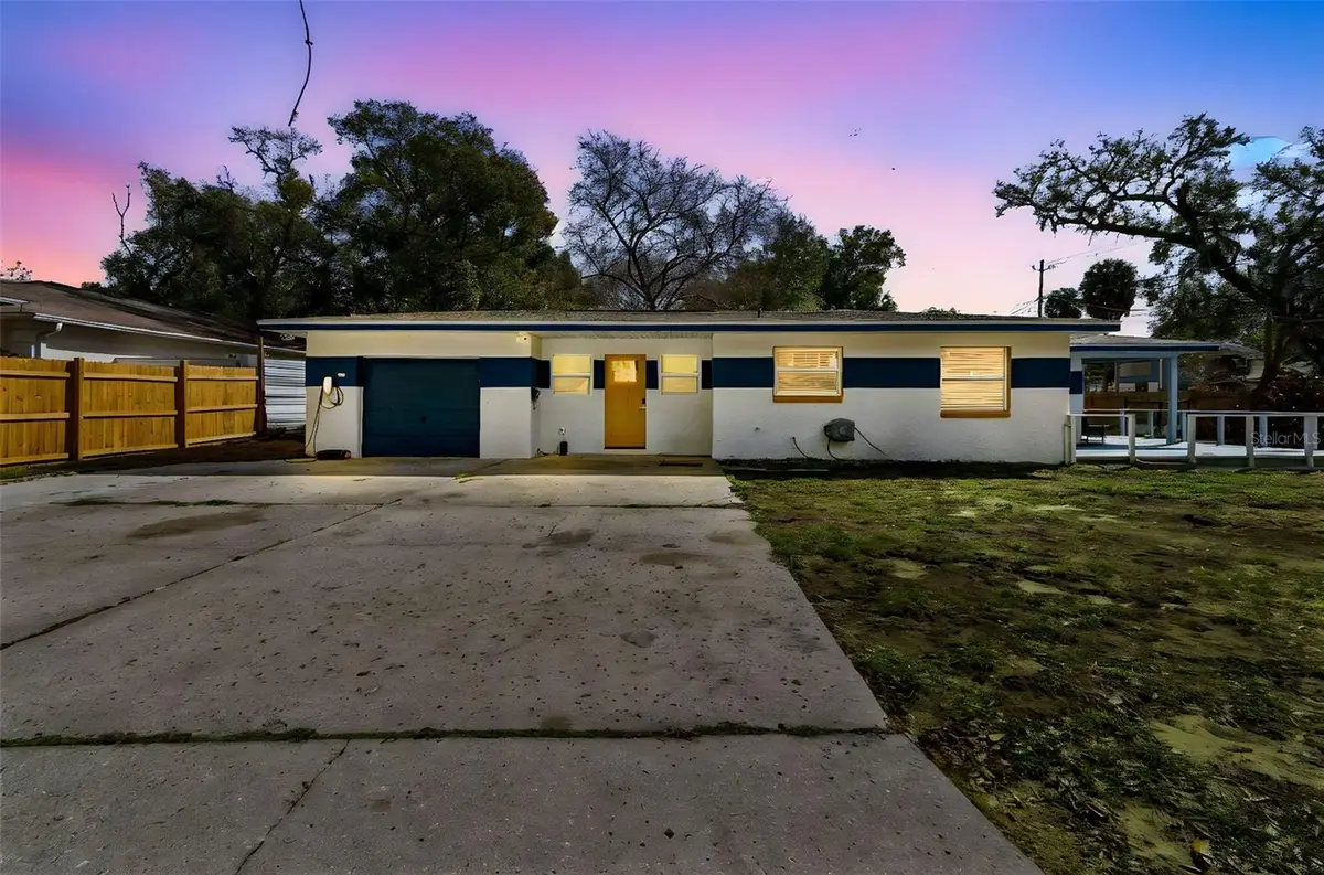 1102 E River Cove Street, Tampa, FL 33604 - #1