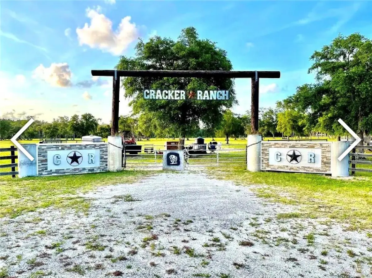 25345 E Colonial Dr, Christmas, FL 32709 - #1