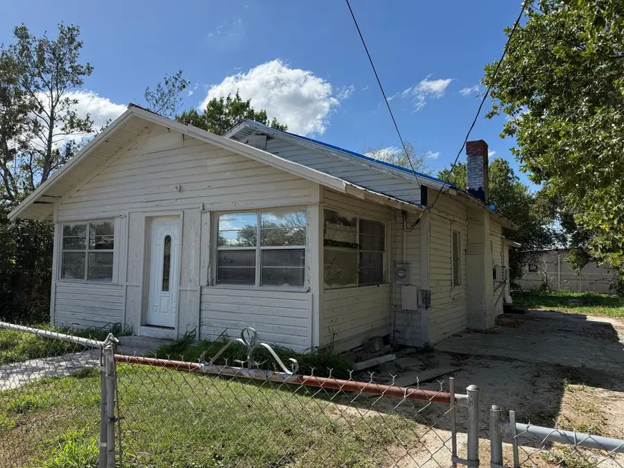 518 Orange Street, Auburndale, FL 33823 - #2