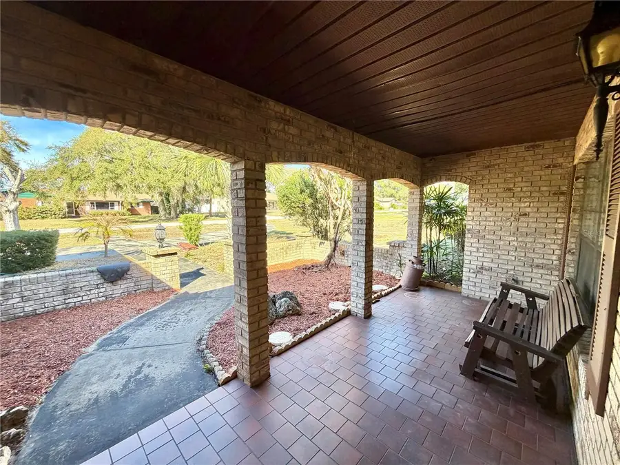 9910 Canterbury Drive, Leesburg, FL 34788 - #2