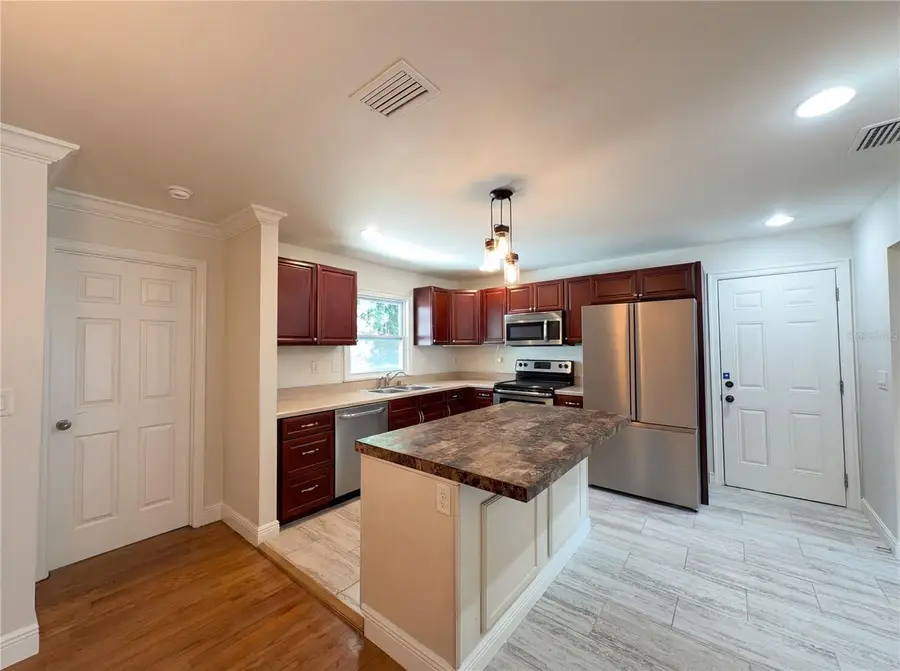 520 Sumner Avenue, Orange City, FL 32763 - #2