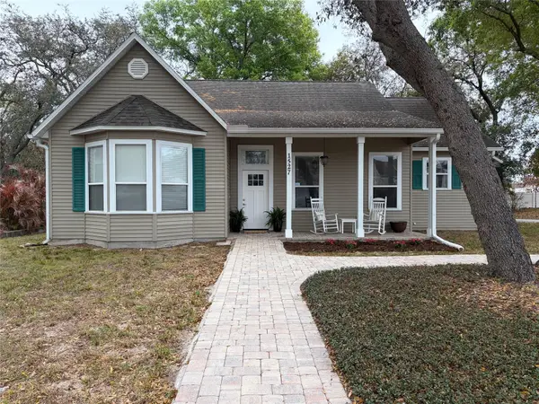 1527 Dess Drive, ORLANDO, FL 32818