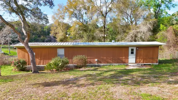 18225 SE 22nd Place, SILVER SPRINGS, FL 34488