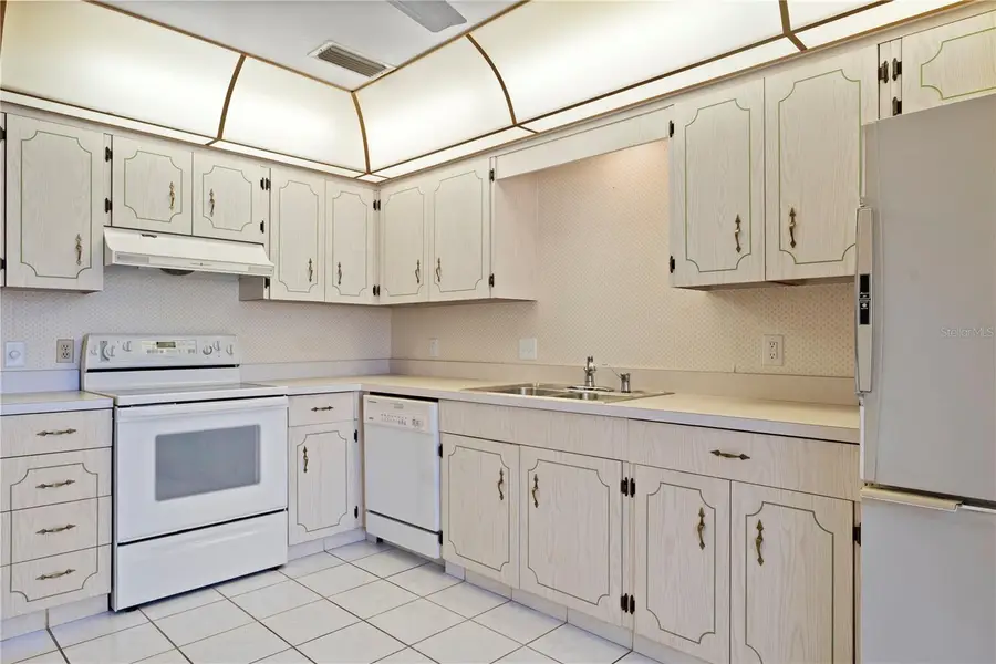 688 Lake Villas Drive #688, Altamonte Springs, FL 32701 - #3