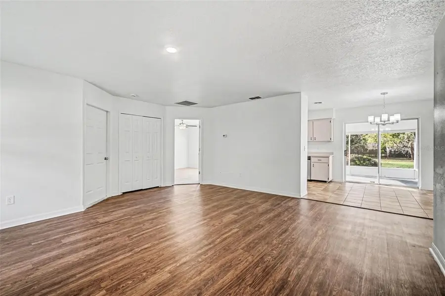 724 E 11th Avenue, Mount Dora, FL 32757 - #3