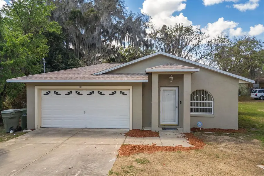 109 N Faulkner Avenue, Leesburg, FL 34748 - #3