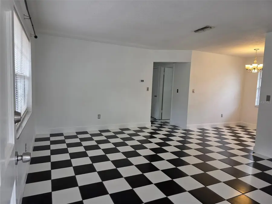 916 La Salle Avenue, Orlando, FL 32803 - #2