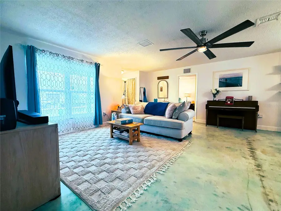 1301 Pinewood Lane, Ocoee, FL 34761 - #3