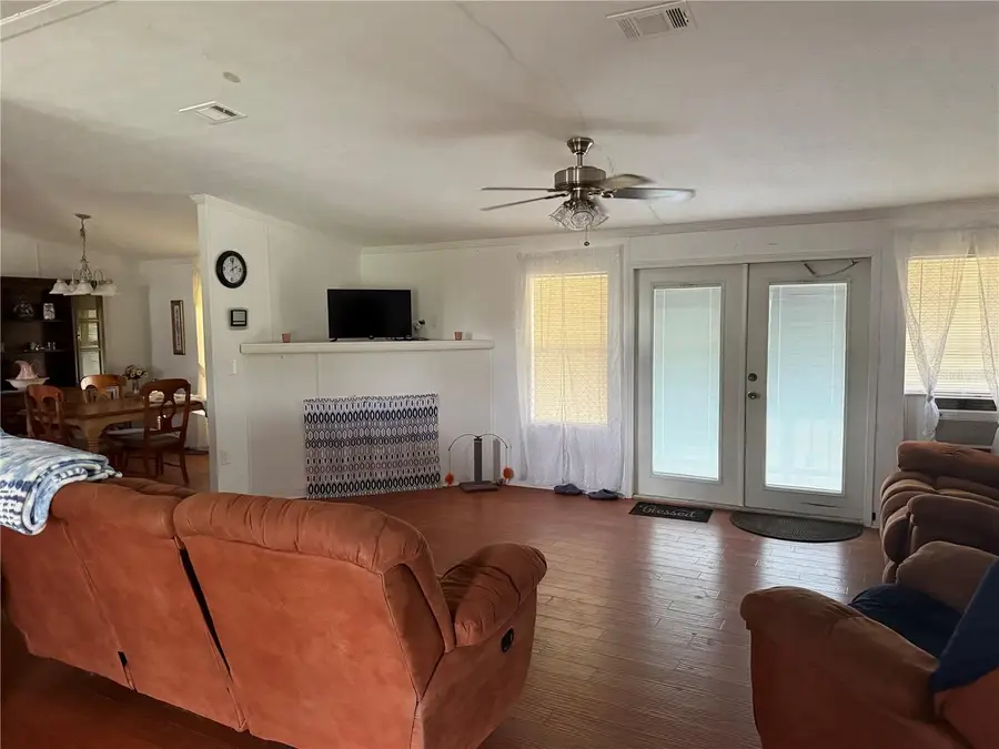 301 Golden Trail, Lake Placid, FL 33852 - #2