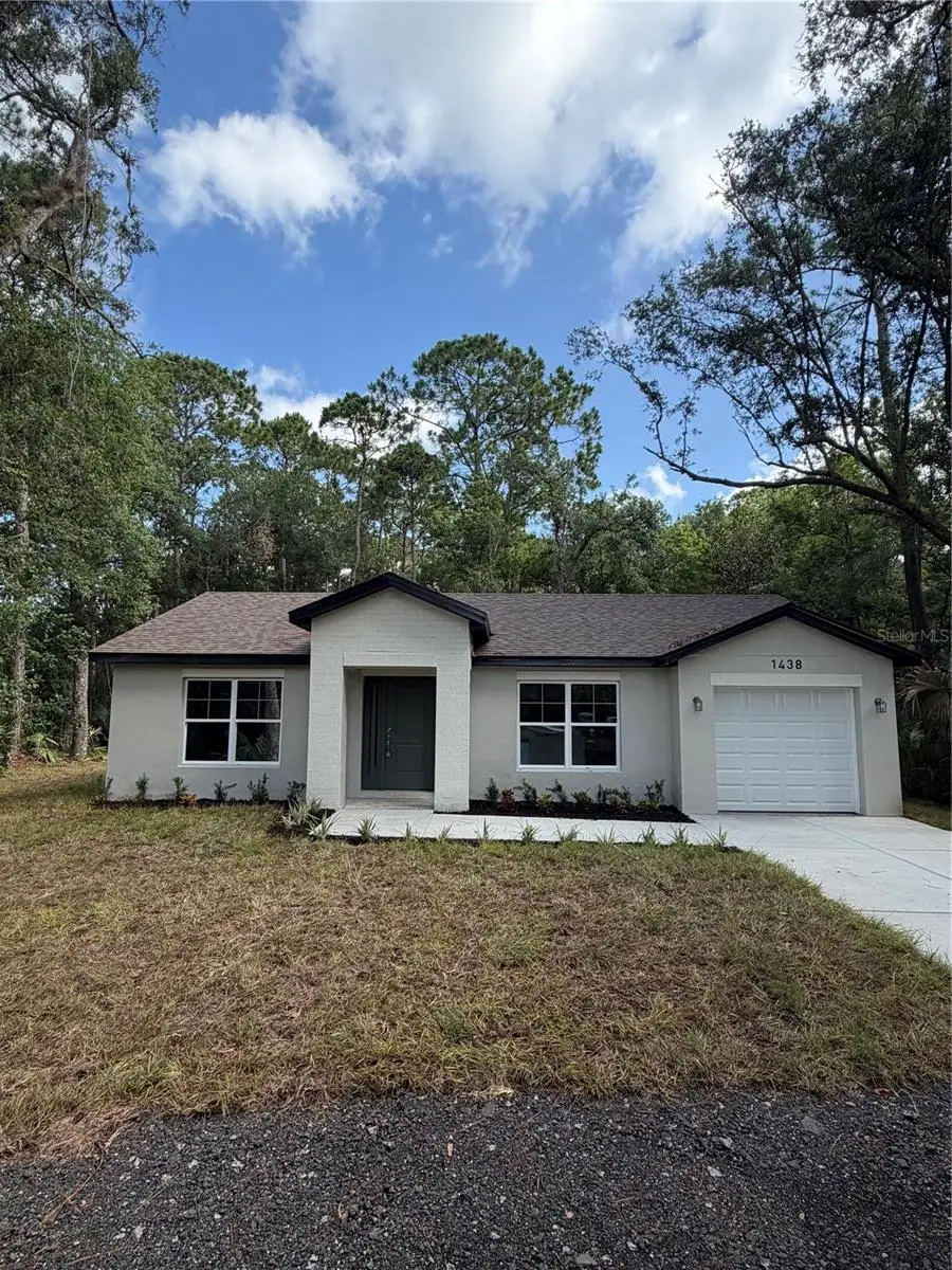1438 Lake Harney, Geneva, FL 32732 - #1