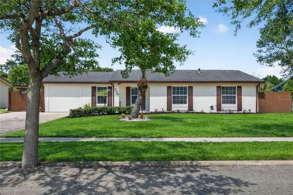 526 E Grandview Way, CASSELBERRY, FL 32707